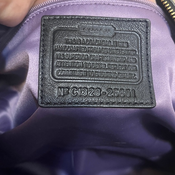 Coach Poppy East West Black Leather Shoulder Bag - Picture 4 of 9